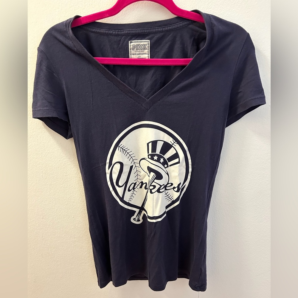 Original Victoria’s Secret PINK MLB Yankees V-Neck Top